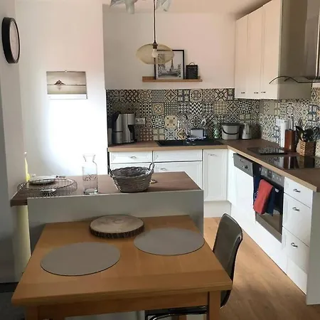 5-zi. In Bahnhofsnaehe - 24/7 Self-check-in Appartement *